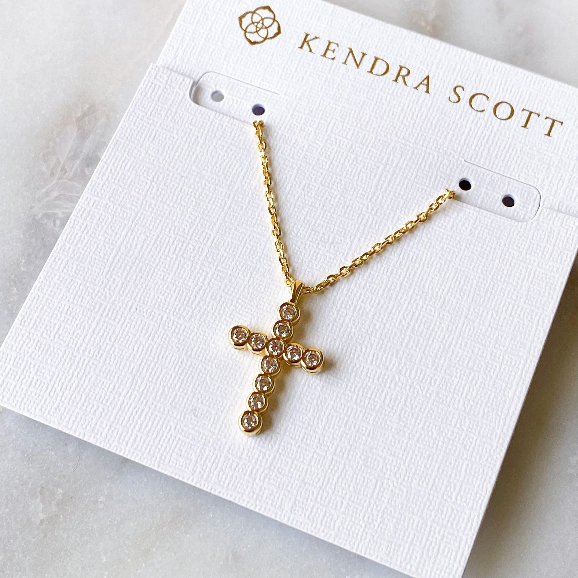 Kendra Scott- Jada Cross Short Pendant Necklace in Gold | Findlay Rowe  Designs